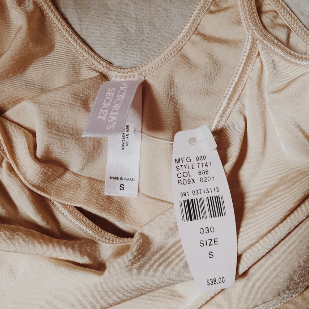 Victoria secret control slip/shape ware